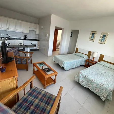 Mareas Brujas Apartahotel